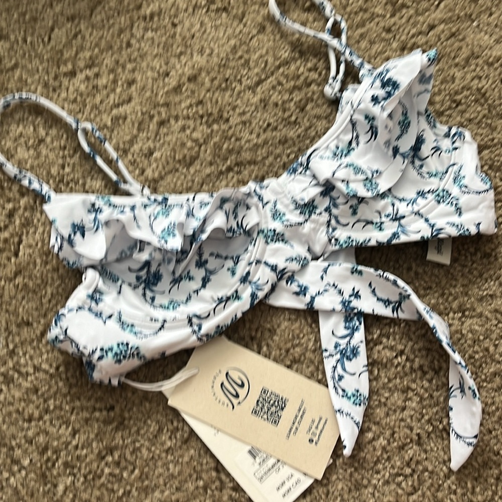 Maaji Blue Floral Bikini Top, NWT - Picture 2 of 4